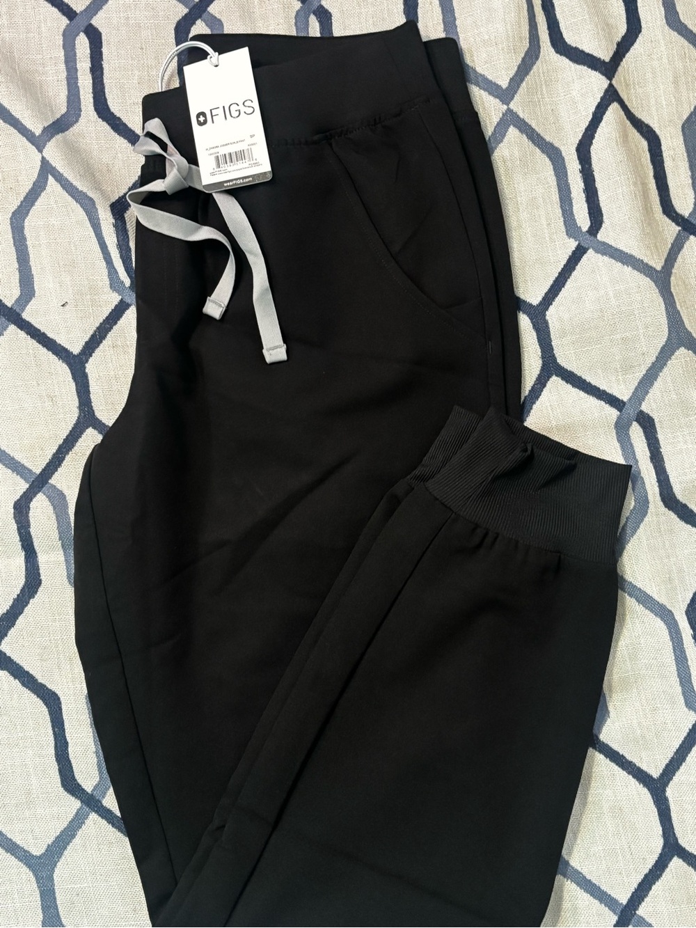 Figs Women’s Zamora Jogger Scrub Pant Black Size S/P NWT!!